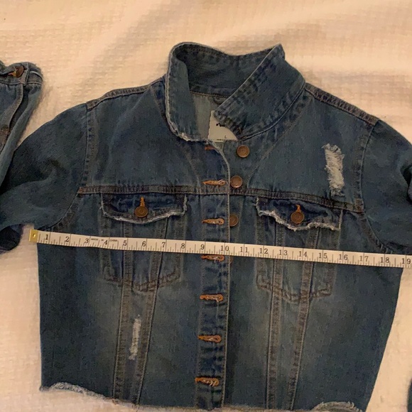 Jean jacket - Picture 4 of 6